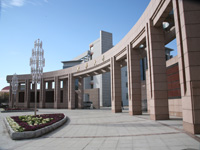 北華大學校門.jpg